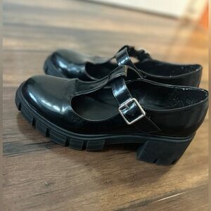 Madden Girl Haddie Platform Mary Jane Casual Shoe